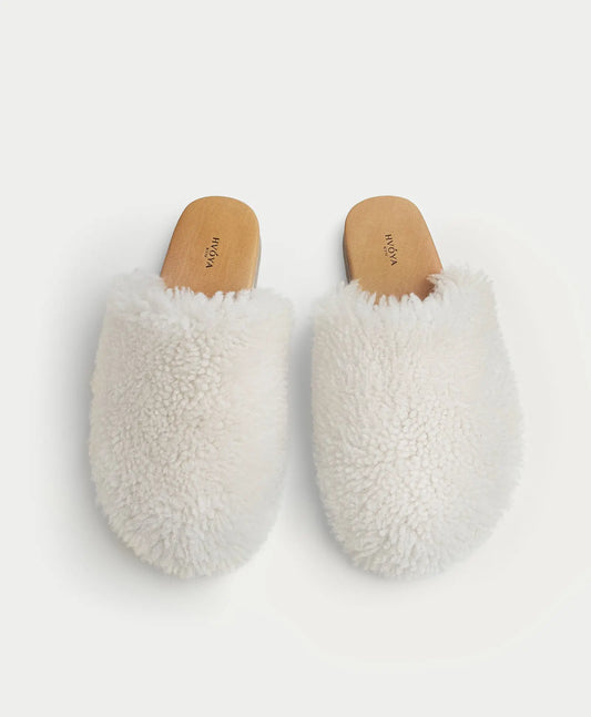 FUR-FLAT MULES