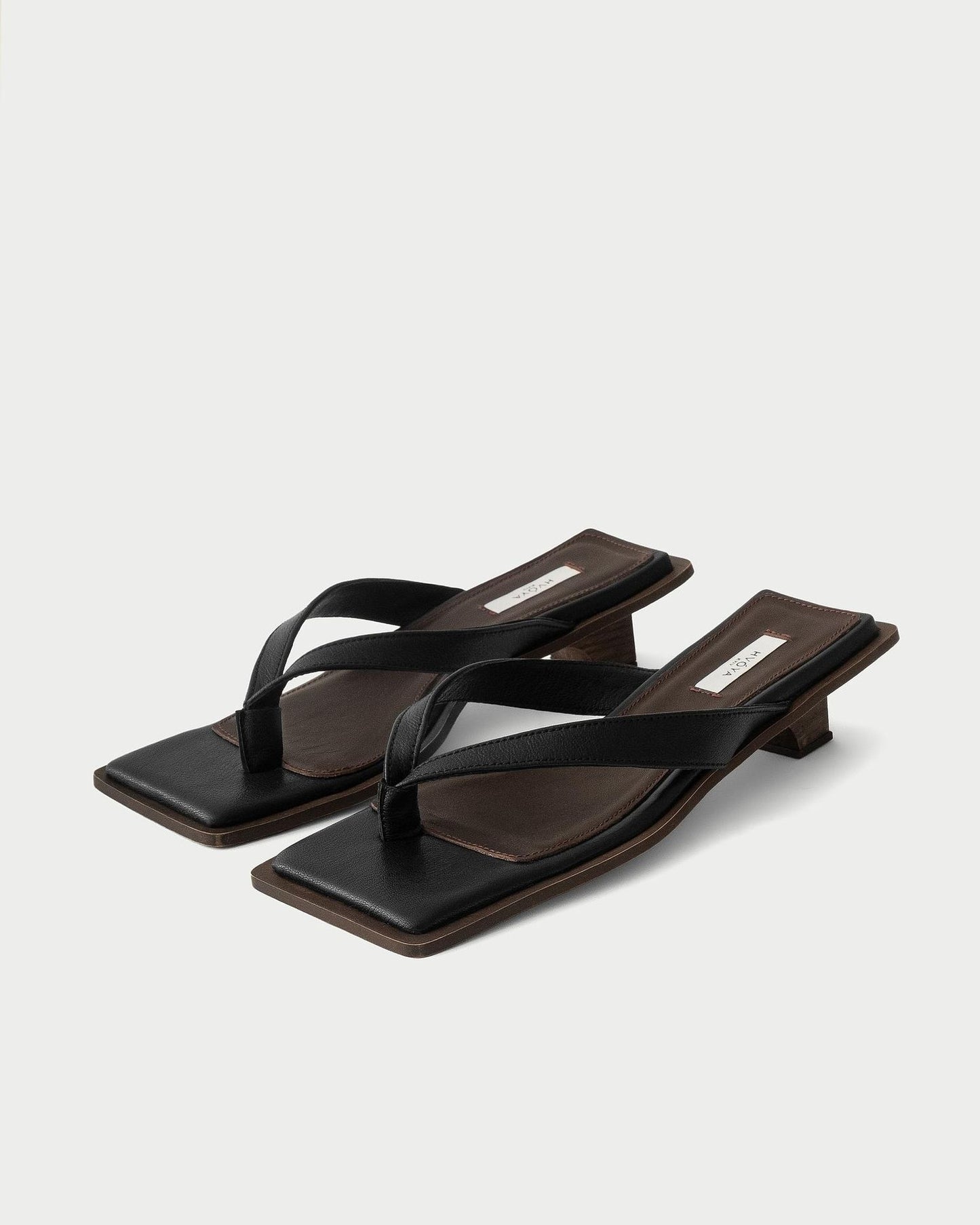 Tatami Thongs