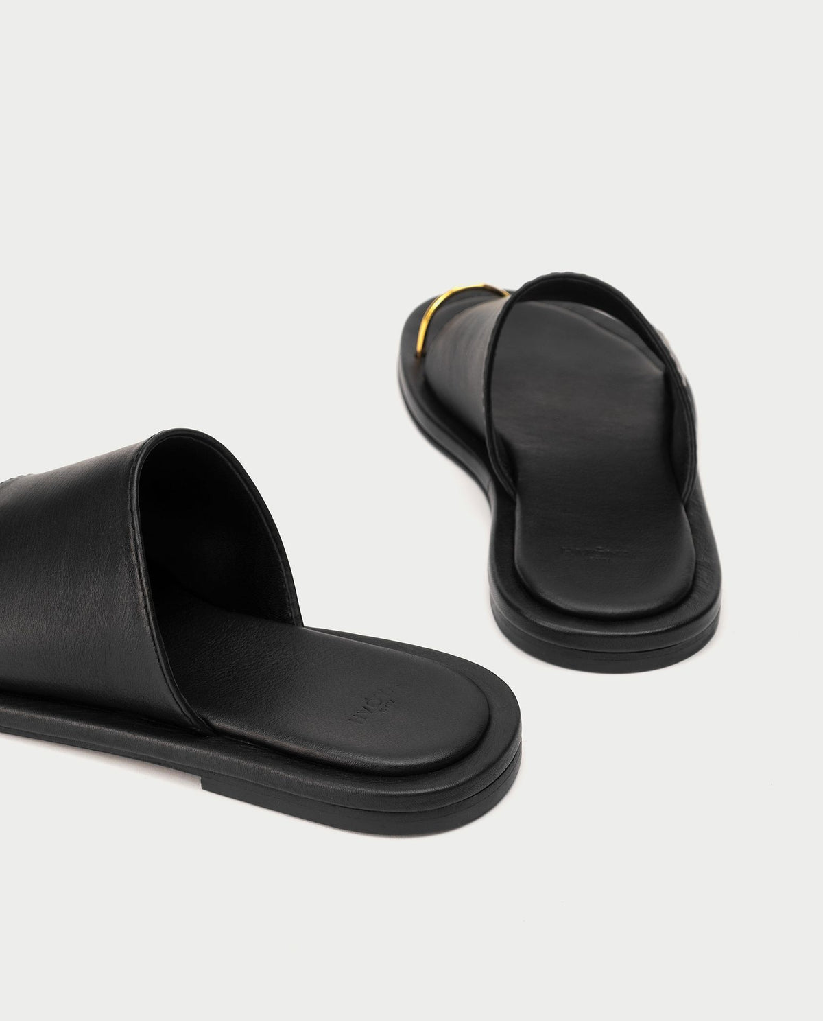 RING FLIP FLOP