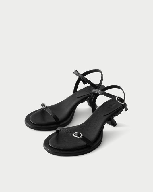 TRACE SANDALS