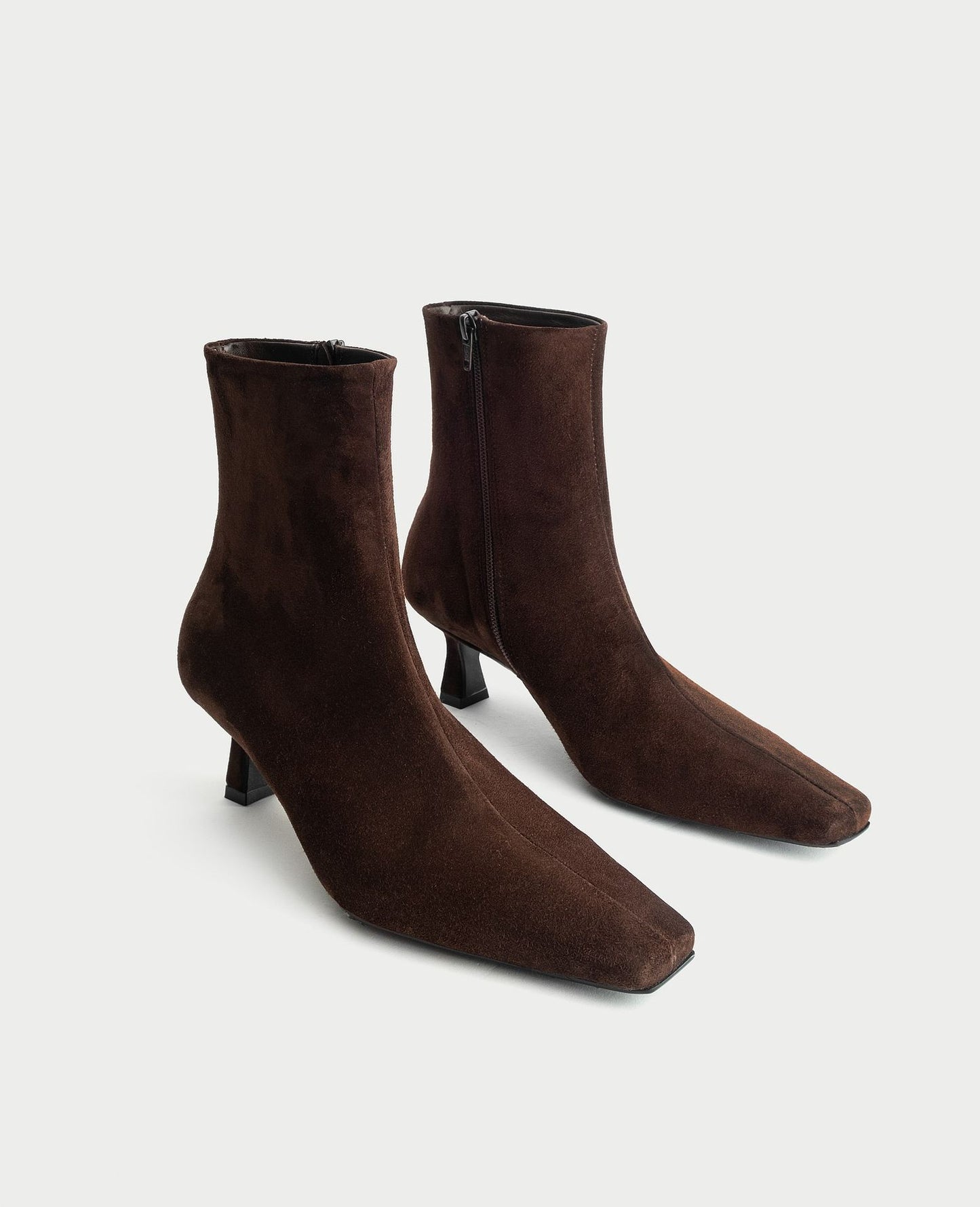 KRIS BOOTS