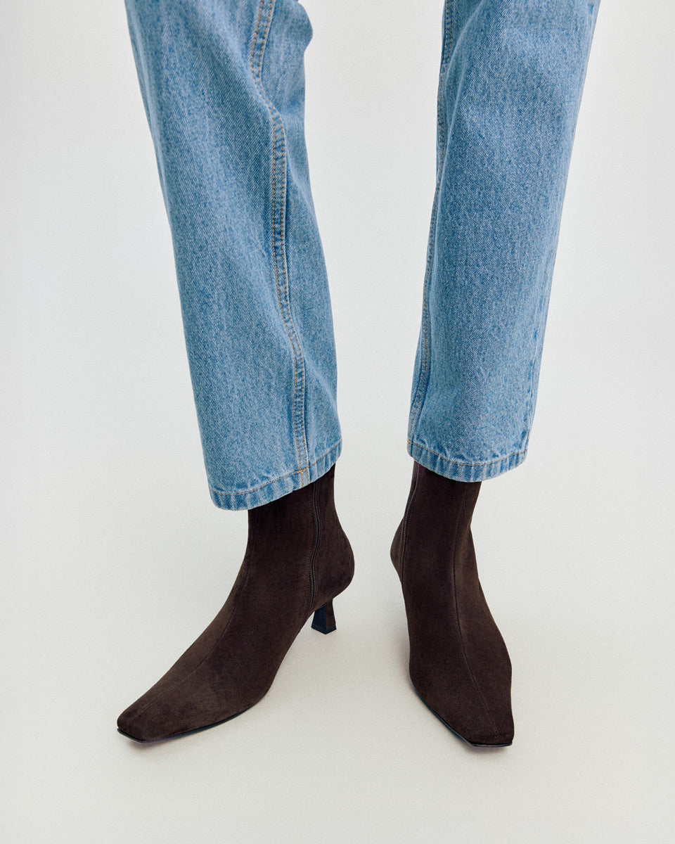 KRIS BOOTS