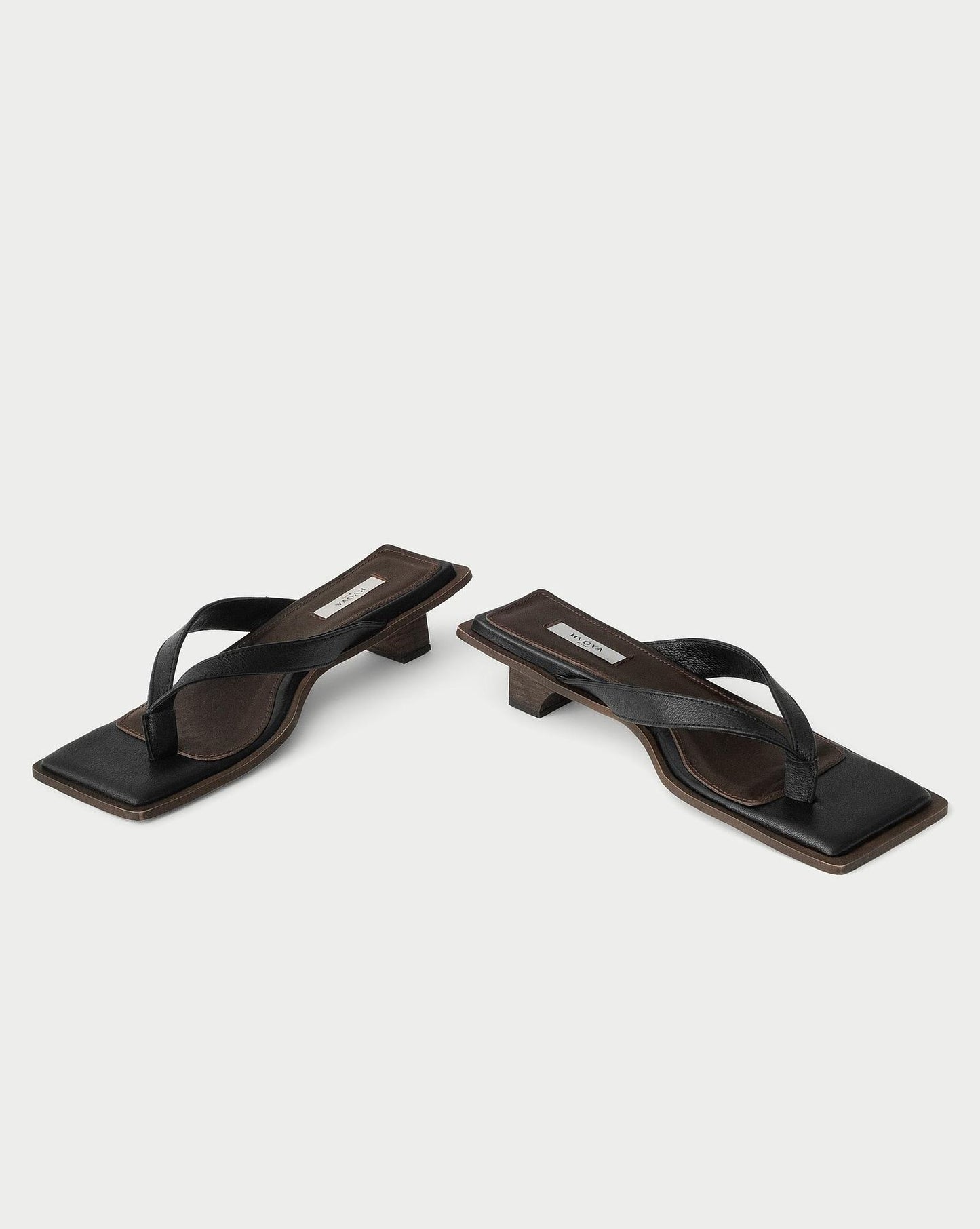 Tatami Thongs
