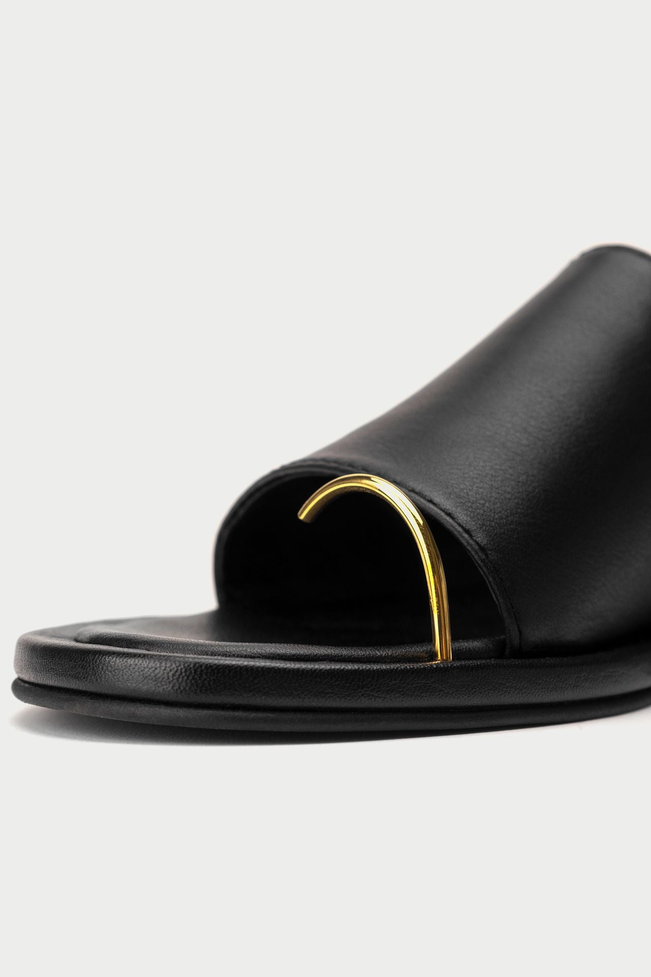 RING FLIP FLOP