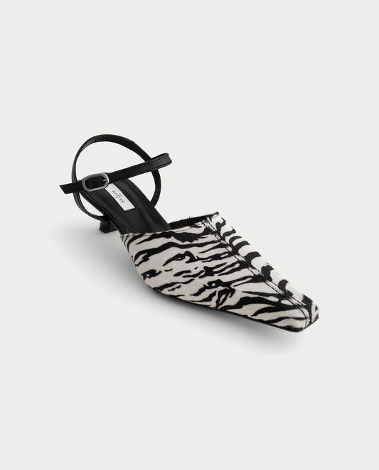 SAVARA SLINGBACKS
