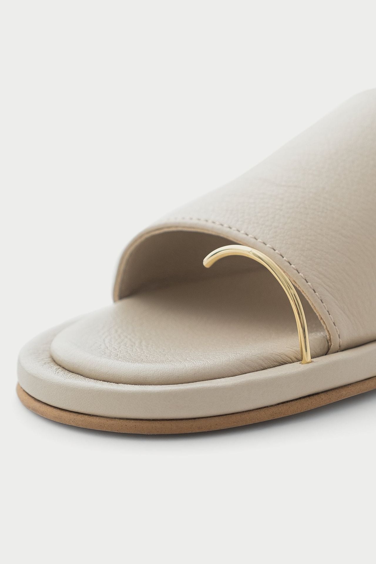 RING FLIP FLOP