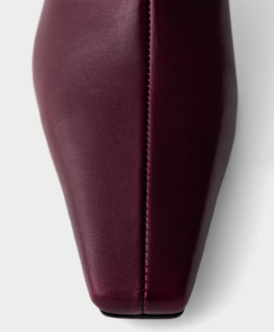 KRIS BOOTS