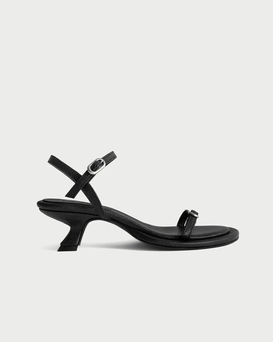TRACE SANDALS