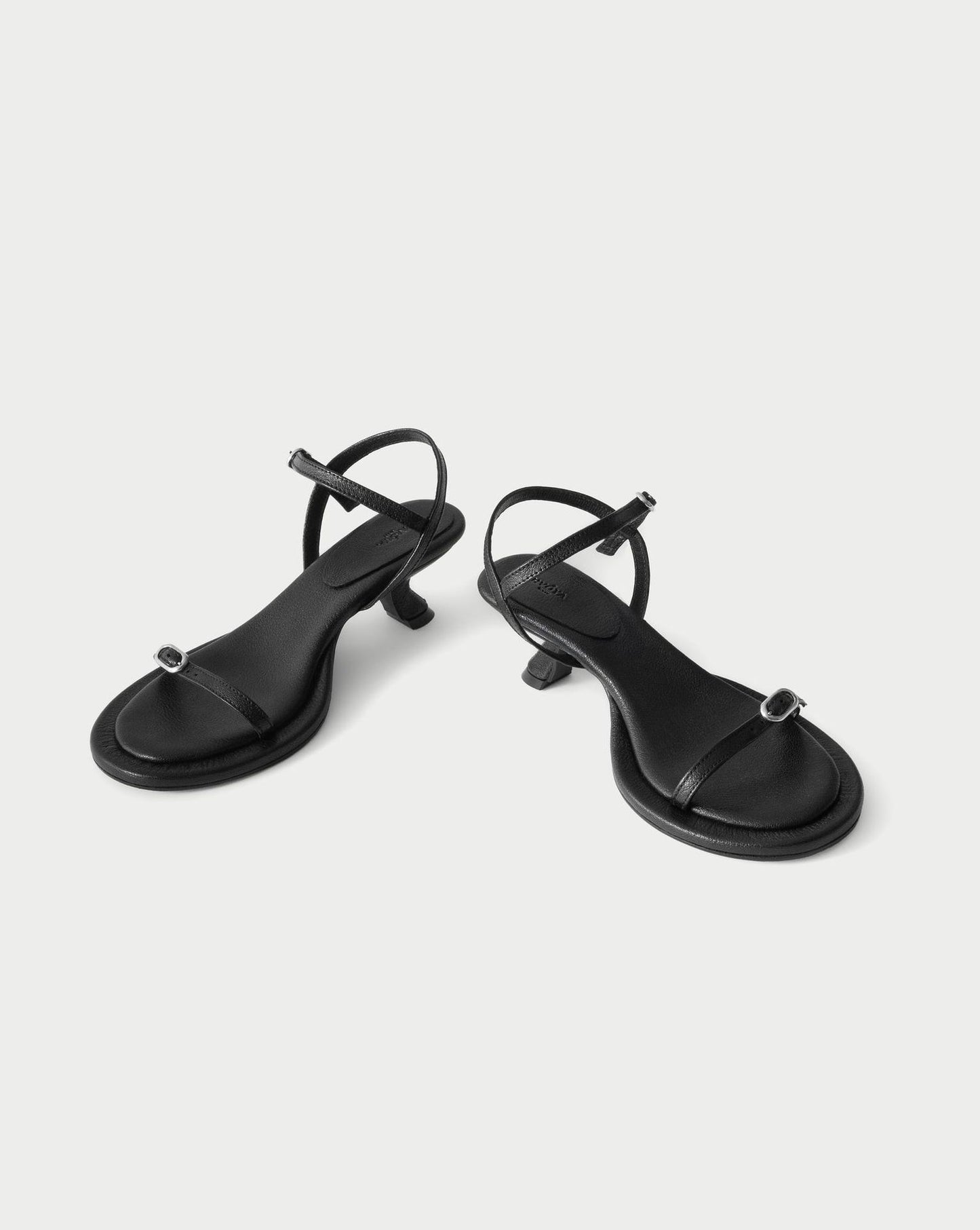 TRACE SANDALS